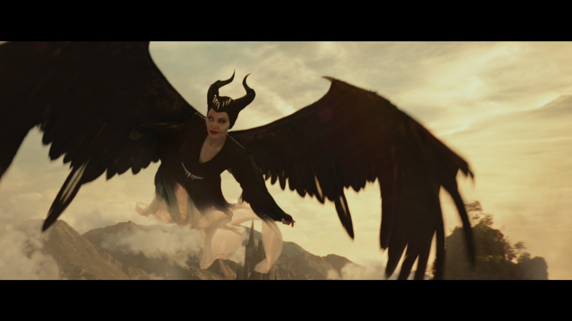 [ 沉睡魔咒2：恶魔夫人 3D/黑魔后2(港) ][DIY简繁/中英双语字幕 3D出屏感强] Maleficent Mistress of Evil 2019 3D Blu-ray 1080p AVC DTS-HD MA 7.1-Pete@HDSky    [45.21 GB]-5.jpg
